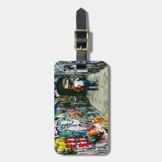 Étiquette À Bagage Graffiti Alley (Devant Vertical)