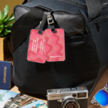 Étiquette À Bagage Gras Moderne Simple Grille Vagues Rose Pretty CUST<br><div class="desc">Ajoutez un peu de flair à vos bagages avec ce joli motif. Pris à la main par moi, pour toi ! Consultez ma boutique pour plus de couleurs et de motifs, plus des accessoires assortis comme tongs, totes, nattes, serviettes, poches cosmétiques, tasses et rideaux de douche. Vous pouvez toujours ajouter...</div>