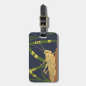 Étiquette À Bagage Grasshopper en Grass vert sur Arrière - plan bleu (Devant Vertical)