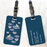 Étiquette À Bagage Grenouille sur un étang Lily Personnalisé<br><div class="desc">Jolies grenouilles aquarelles posées sur des bancs de nénuphars dans un étang vert turquoise. Parfait pour les amoureux de la nature et des amphibiens. Art original de Nic Squirrell. Modifiez les détails à l'envers pour personnaliser.</div>