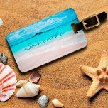 Étiquette À Bagage Hawaii bleu océan & plage de sable photo nom perso<br><div class="desc">Rappelez-vous l'odeur fraîche du sel de l'air marin chaque fois que vous utilisez cette photo étonnante, colorée vibrante, étiquette de bagages de nom personnalisée. Découvrez et explorez la solitude d'une plage hawaïenne vide. Fait un grand cadeau pour quelqu'un spécial! Entrez simplement le nom de votre choix et vous pouvez facilement...</div>