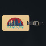 Étiquette À Bagage Hong Kong China Retro City Skyline City Art<br><div class="desc">Design urbain vintage et rétro avec une belle skyline, attraction touristique et art urbain. gratte-ciel Cool et silhouette de construction merchandises pour touristes et voyageurs. Parfait comme souvenir à rapporter lors de votre voyage. Enregistrez la mémoire de votre voyage et de vos vacances en famille et entre amis. La couleur...</div>