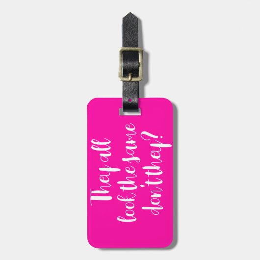 Étiquette À Bagage Ils Ont Tous La Même Marque De Bagage (Devant Vertical)