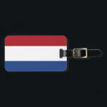 Étiquette À Bagage Indicateur Pays-Bas<br><div class="desc">Le drapeau hollandais est un tribande horizontal. Les couleurs utilisées dans le drapeau sont le bleu, le rouge, le blanc. La proportion du drapeau néerlandais est de 2:3. Le drapeau de la Pays-Bas a été adopté en 1572. La première utilisation de la conception actuelle du drapeau remonte à 1572. La...</div>