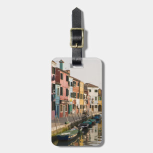 Étiquette À Bagage Italie, Burano. Maisons colorées d'alignement