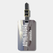 Étiquette À Bagage L'aventure attend des vagues de plage de (Devant Vertical)