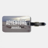 Étiquette À Bagage L'aventure attend des vagues de plage de (Dos horizontal)