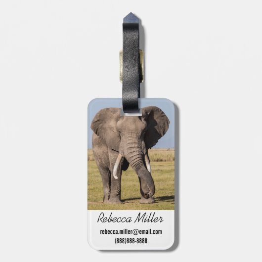 Étiquette À Bagage L'éléphant dans une posture agressive (Dos Vertical)