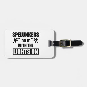 Étiquette À Bagage Les Spelunkers Le Font Avec Les Lumières Sur