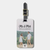 Étiquette À Bagage M. & Mme | Photo et monogramme modernes pour jeune (Devant Vertical)