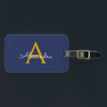 Étiquette À Bagage Marine Blue Gold Girl Script Monogramme Nom Modern<br><div class="desc">Navy Blue and Gold Monogram Ajouter votre propre nom Script Bagage sac étiquette Le sac fait le cadeau parfait pour 16 ans,  mariage,  douche nuptiale,  baby shower ou bachelorette cadeau pour quelqu'un décorant sa chambre dans le style.</div>