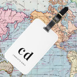 Étiquette À Bagage Monogramme blanc noir nom initiales élégant<br><div class="desc">Un arrière - plan blanc classique et chic. Personnalisez et ajoutez vos initiales monographiques en lettres de bloc écrites et votre nom en noir. Moderne,  tendance et simple.</div>