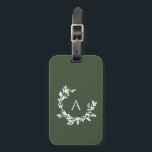 Étiquette À Bagage Monogramme botanique vert initial<br><div class="desc">Une couronne de croissant dessinée à la main de feuilles et de lauriers entoure votre monogramme ou initiale. L'illustration florale minimale est parfaite pour une ambiance rustique ou de ferme. Cliquez sur le bouton personnaliser pour modifier la couleur de l'arrière - plan ou ajouter du texte.</div>