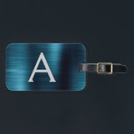 Étiquette À Bagage Monogramme en métal brossé bleu Nom et initiale<br><div class="desc">Monogramme d'huile de métal brossé bleu métallique moderne et élégant Nom et étiquette de bagage de voyage initial. Cette étiquette de sac est parfaite pour le retour à l'école,  le travail ou le voyage.</div>