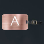 Étiquette À Bagage Monogramme en métal brossé rose or Nom et initiale<br><div class="desc">Rose Gold } Blush Pink brossé Foil Monogramme Nom et étiquette initiale de bagage. Cette étiquette de sac est parfaite pour le retour à l'école,  le travail ou le voyage.</div>