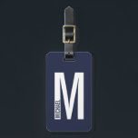 Étiquette À Bagage Monogramme et nom personnalisés modernes<br><div class="desc">Design Monogram moderne avec lettre monogramme personnalisée "M" et nom dans le style de police sans serif moderne en gras. Un cadeau parfait pour lui,  un cadeau de fête des pères,  un cadeau de toiletteur et plus encore.</div>