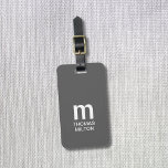 Étiquette À Bagage Monogramme Gris Blanc Simple<br><div class="desc">Élégante étiquette de bagage gris personnalisable avec monogramme gras.</div>