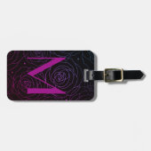 Étiquette À Bagage Monogramme Initial Fleurs Sombres Rose Magenta Vio (Devant horizontal)