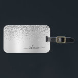 Étiquette À Bagage Monogramme Métal Pailleté Argent Nom Glamour<br><div class="desc">Étiquette de bagage ou de valise avec monogramme en métal pailleté argenté brillant et faux foil métallisé. C'est le cadeau idéal pour un anniversaire sweet 16, un mariage, une douche de mariée, un anniversaire de mariage, une baby shower ou une soirée d'enterrement de vie de jeune fille pour quelqu'un qui...</div>