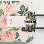 Étiquette À Bagage Monogramme minimal initial et nom Pastel rose<br><div class="desc">Voyagez en style avec notre étiquette de bagages Pastel Pink Monogram personnalisée. Avec un design rose pastel sophistiqué avec votre initiale et votre nom personnalisés, cette étiquette élégante assure que vos bagages se démarquent tout en le gardant sécurisé. Fabriqué avec des matériaux durables, il est parfait pour les voyageurs fréquents...</div>