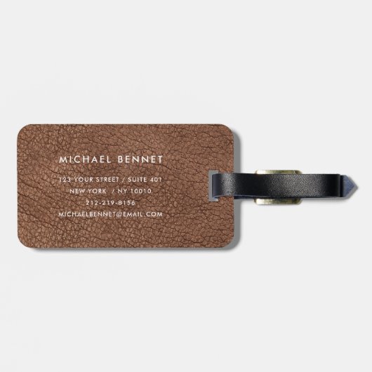 Étiquette À Bagage Monogramme Moderne Brown Faux Cuir Texture (Dos horizontal)