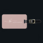 Étiquette À Bagage Monogramme moderne Élégante calligraphie Personnal<br><div class="desc">Porte-carte de visite monogramme personnel moderne avec calligraphie de script tendance et design de typographie minimaliste. C'est la version ivoire / blush.</div>