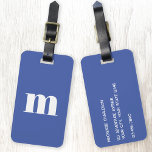 Étiquette À Bagage Monogramme moderne initial<br><div class="desc">La typographie coque moderne minimaliste monogramme design initial qui peut être modifié pour personnaliser,  ainsi que les détails sur l'inverse. Blanc sur un arrière - plan bleu.</div>