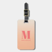 Étiquette À Bagage Monogramme moderne Nom initial Peach Gradient (Devant Vertical)