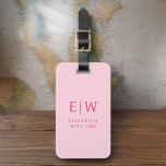 Étiquette À Bagage Monogramme moderne rose chaud minimaliste<br><div class="desc">Améliorez votre expérience de voyage avec notre étiquette de bagages Monogramme minimaliste classique élégant et moderne. Cet accessoire méticuleusement conçu allie élégance intemporelle et minimalisme contemporain, assurant à vos bagages un caractère sophistiqué. Réalisée avec précision et attention au détail, cette étiquette à bagages est plus qu'un simple article pratique, c'est...</div>