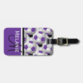 Étiquette À Bagage Monogramme violet noir Motif de balle de soccer (Devant horizontal)