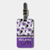 Étiquette À Bagage Monogramme violet noir Motif de balle de soccer (Devant Vertical)