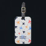 Étiquette À Bagage Motif de vol d'avion élégant personnalisé<br><div class="desc">Un avion moderne motif sur gris. Une étiquette de bagage élégante et personnalisée.</div>