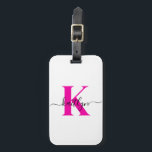 Étiquette À Bagage Noir rose chaud Nom initial Monogramme<br><div class="desc">Cette étiquette simple et élégante de bagage blanc avec votre prénom dans une police de script tendance en noir tapé sur votre première initiale dans une police casquette moderne en rose chaud d'un côté et une diapositive dans la carte pour votre nom, adresse et numéro de téléphone de l'autre serait...</div>