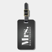 Étiquette À Bagage Nom de Mme Black Leather Script Monogrammed (Devant Vertical)