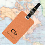 Étiquette À Bagage Nom monogramme en cuir orange<br><div class="desc">Impression en faux cuir orange en arrière - plan. Personnalisez et ajoutez vos lettres monographiques et votre nom complet sur le devant. Vos coordonnées au verso. Texte noir.</div>