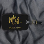 Étiquette À Bagage Nouvelle mariée Mme Nom de famille Bagage Bag Tag<br><div class="desc">Nouvelle Mariée Madame Nom Gold Foil sac à bagages moderne Tag. Ce sac est parfait pour les vacances en lune de miel après le mariage. Le nom de famille de Mme a une étiquette de sac à huile d'argent de nom de famille.</div>