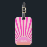 Étiquette À Bagage Ombre rose chaud rétro Sun Burset Sunrise Sunrise<br><div class="desc">Le design rétro du soleil éclate dans les tons chauds orange et rose pastel. Rayons de soleil roses modernes rétro,  soleil matinal étincelant géométrique rétrovague synthwave art abstrait.</div>