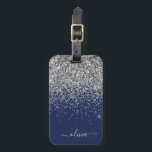 Étiquette À Bagage Parties scintillant bleue Silver Navy Girl Monogra<br><div class="desc">Parties scintillant d'étincelle bleu Argent et Marine Nom du monogramme et Coussin initial. Le sac à bagages marque le cadeau parfait pour 16 ans,  mariage,  douche nuptiale,  baby shower ou bachelorette cadeau pour quelqu'un décorant sa chambre dans le style.</div>