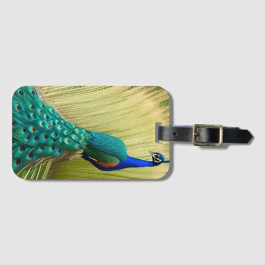Étiquette À Bagage Peacock bleu dans l'herbe (Devant Horizontal)