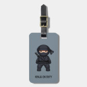Étiquette À Bagage Petit Ninja Warrior sur Grey (Devant Vertical)