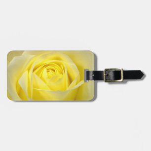 Étiquette À Bagage Plan rapproché de rose jaune