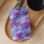 Étiquette À Bagage Rétro violet rose et bleu disco miroir | Monogramm<br><div class="desc">Cette étiquette à bagages moderne est dotée d'un miroir glam,  rose violet foncé et bleu disco à l'allure d'un style rétro qui attirera leur attention! Ajoutez votre nom,  vos initiales ou votre monogramme.</div>