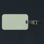 Étiquette À Bagage Sage Green Minimaliste Moderne Monogramme Élégant<br><div class="desc">Découvrez notre collection moderne minimaliste de monogramme Sage Green : Élégez votre esthétique avec une sophistication sereine et une élégance intemporelle. Notre collection présente des designs minimalistes dans une teinte verte sage et tranquille, complétés par des monogrammes raffinés adaptés à votre style personnel. De la papeterie polie aux accessoires polyvalents,...</div>