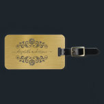 Étiquette À Bagage Script de nom du monogramme métal brossé or<br><div class="desc">Une étiquette de bagage en métal or métallique brossé classe. La balise bagage a un monogramme de script avec un arrière - plan d'or métallique. Ajoutez votre adresse au verso de l'étiquette à bagages. Conçu pour vous par Blackberry Boulevard.</div>