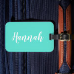 Étiquette À Bagage Script tendance personnalisé Nom personnalisé Cool<br><div class="desc">Personnalisez cette étiquette ludique et tendance de calligraphie script avec votre nom! C'est la version vert menthe. Idéal pour vos vacances d'été,  fêtes de bachelorette,  camp d'été pour enfants ou vacances de printemps !</div>