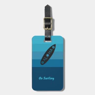 Étiquette À Bagage Silhouette de planche de surf sur vagues océanique