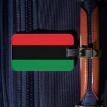 Étiquette À Bagage Symbole panafricain du drapeau et de l'UNIA / vent<br><div class="desc">Balises de bagage : Symbole du drapeau panafricain - UNIA / Une tribande horizontale de rouge,  noir et vert. Le drapeau panafricain—aussi connu sous le nom de drapeau afro-américain,  drapeau de libération noire,  drapeau de l'UNIA. Souvent utilisé avec le mouvement Black Lives Matter.</div>