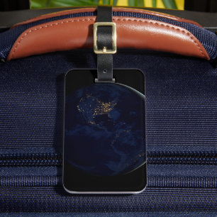 Étiquette À Bagage Terre Pleine La Nuit Avec Les Lumières De La Ville