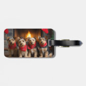 Étiquette À Bagage Terrier australien près du feu Noël (Dos horizontal)
