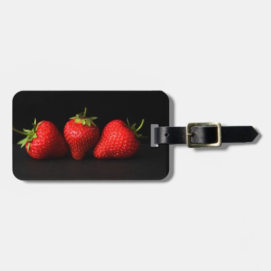 Étiquette À Bagage Trois Fraises Sur Cd Noir Ltcnm (Devant horizontal)
